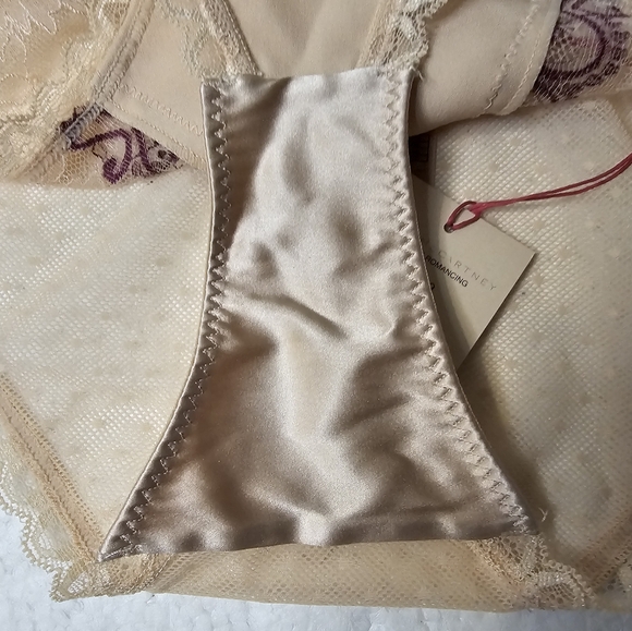 Stella Mccartney lace bikini Panties Brand New With tags - Picture 9 of 9